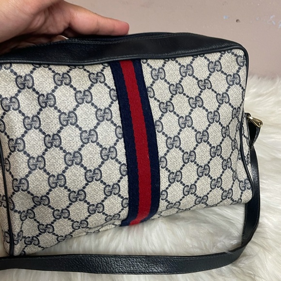 100% Authentic Gucci vintage web sherry line crossbody - Picture 9 of 14